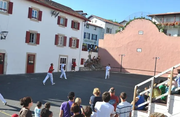 Locbasque Com Resid , Classe Meuble De Tourisme 3 Etoiles Lejlighed *